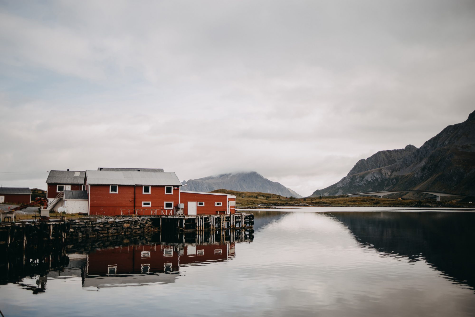 Adrien & Lucille wedding story in Lofoten Islands — photograph 3