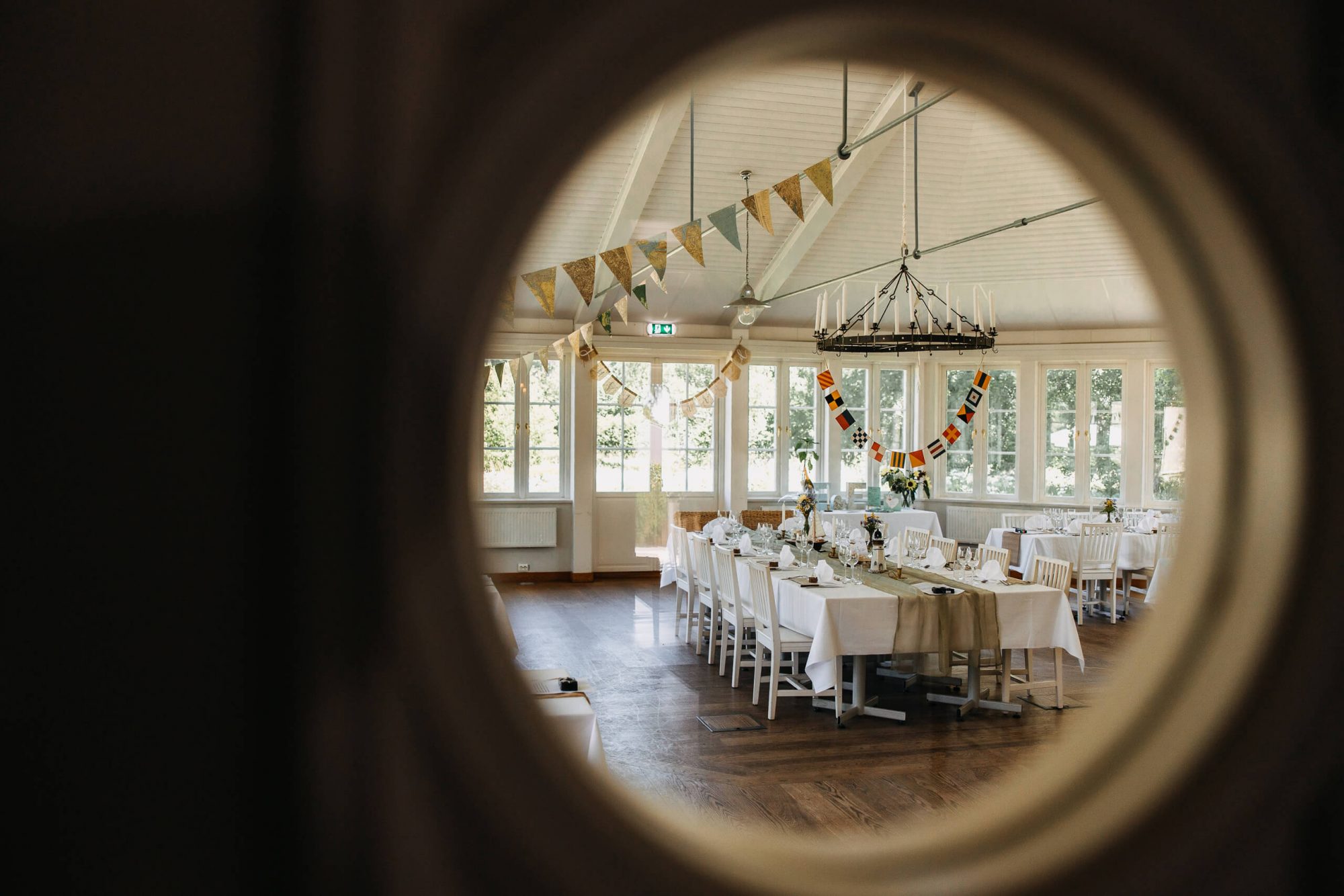 Erik & Emelie wedding story in Lidö Island — photograph 3
