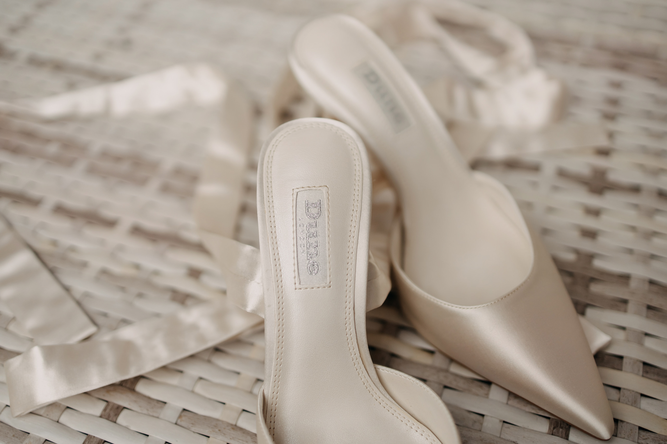 Fredrik & Ingvild wedding story in Sweden — photograph 3