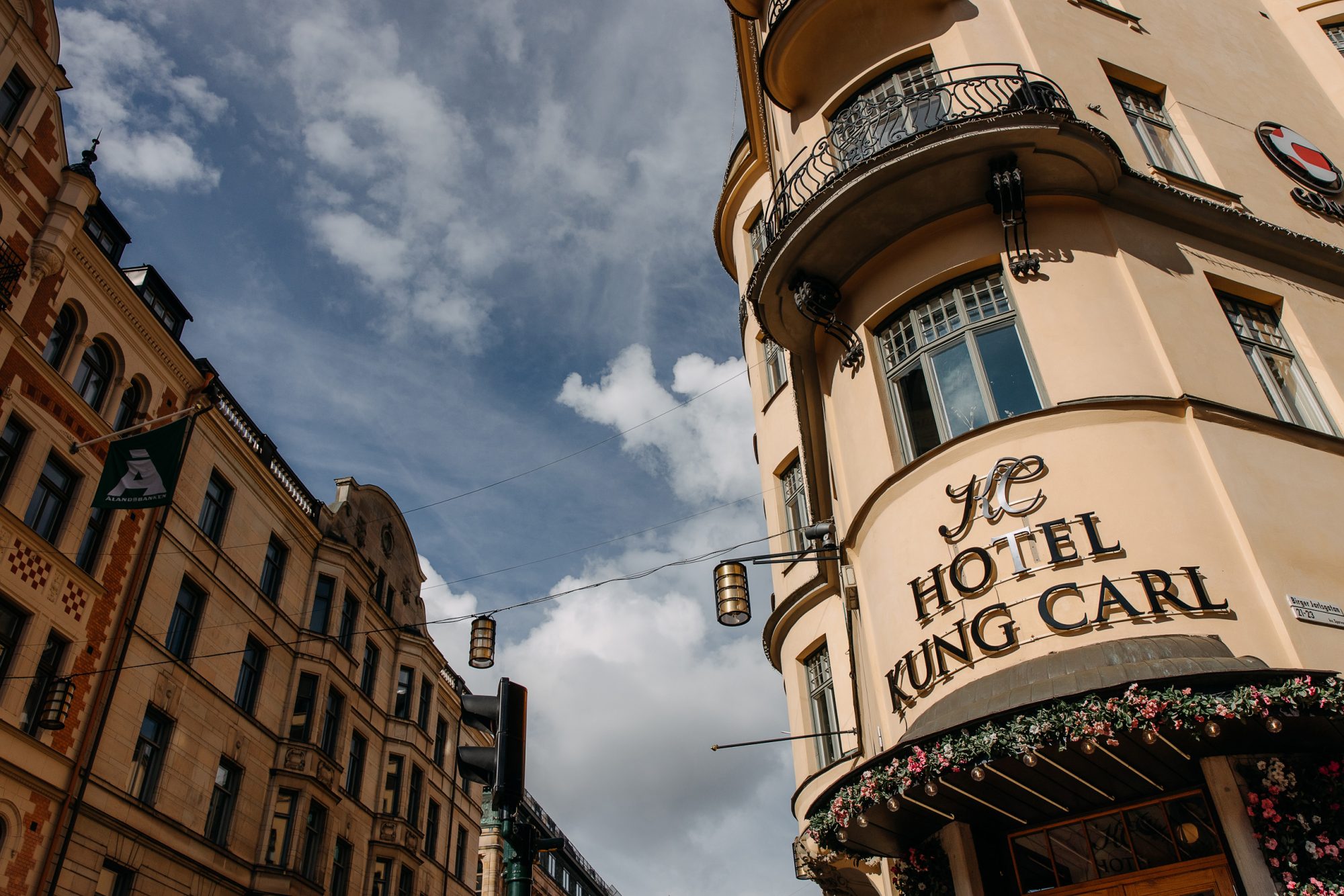 Hannes & Michelle wedding story in Stockholm & Idöborg — photograph 1