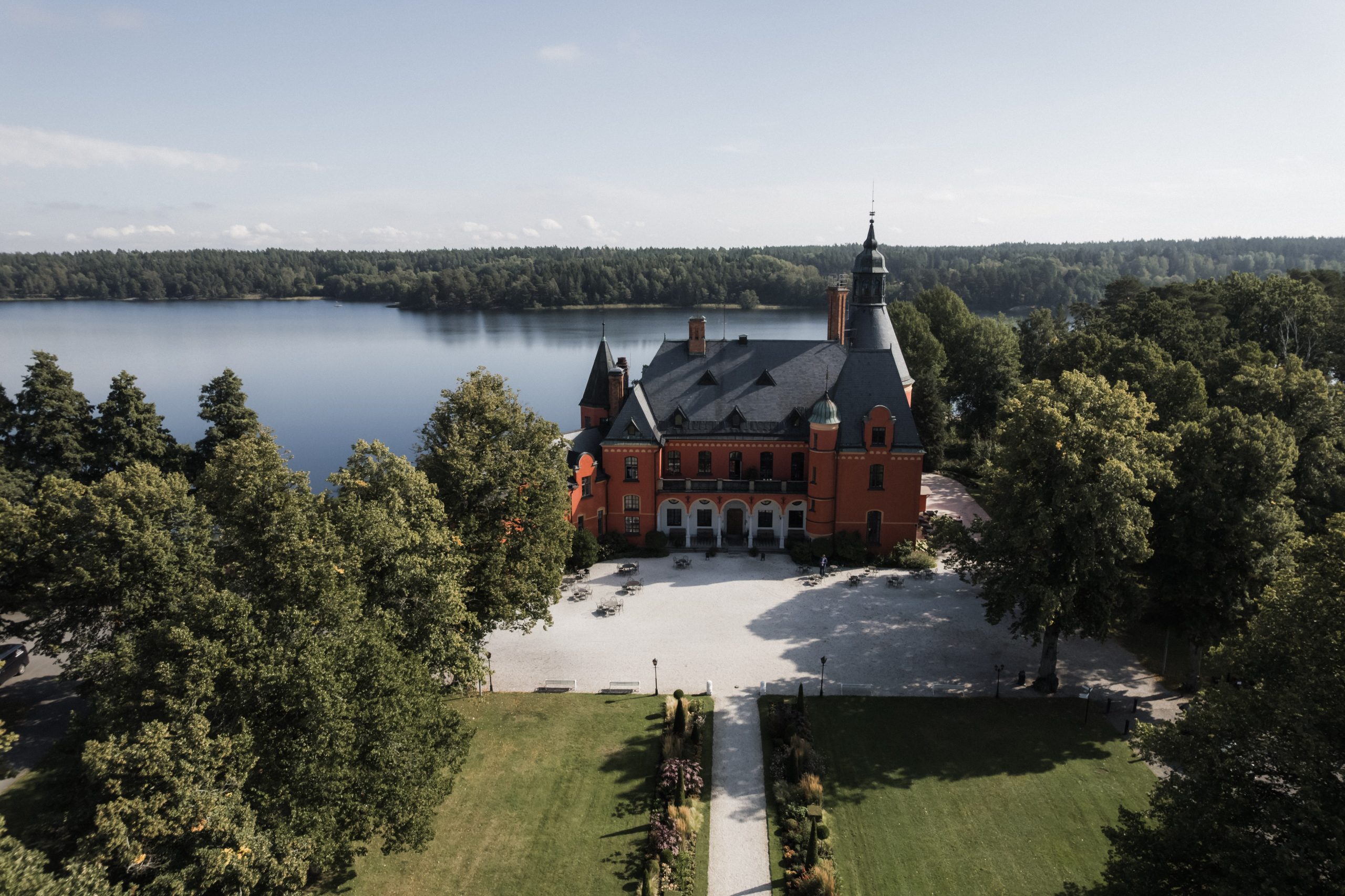 Pirooz & Abeer wedding story in Sweden — photograph 1