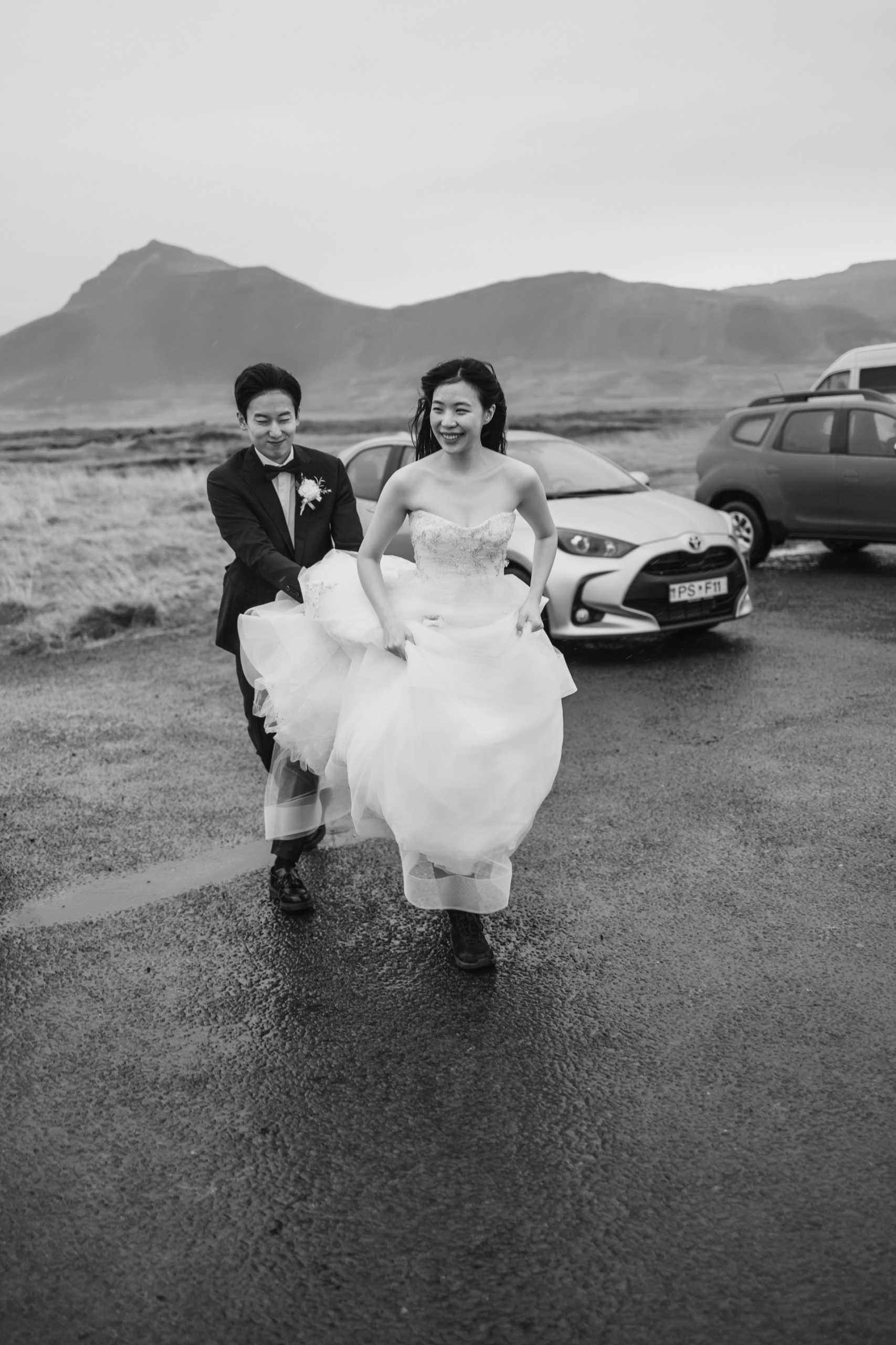 Sean & Rebecca wedding story in Iceland — photograph 1