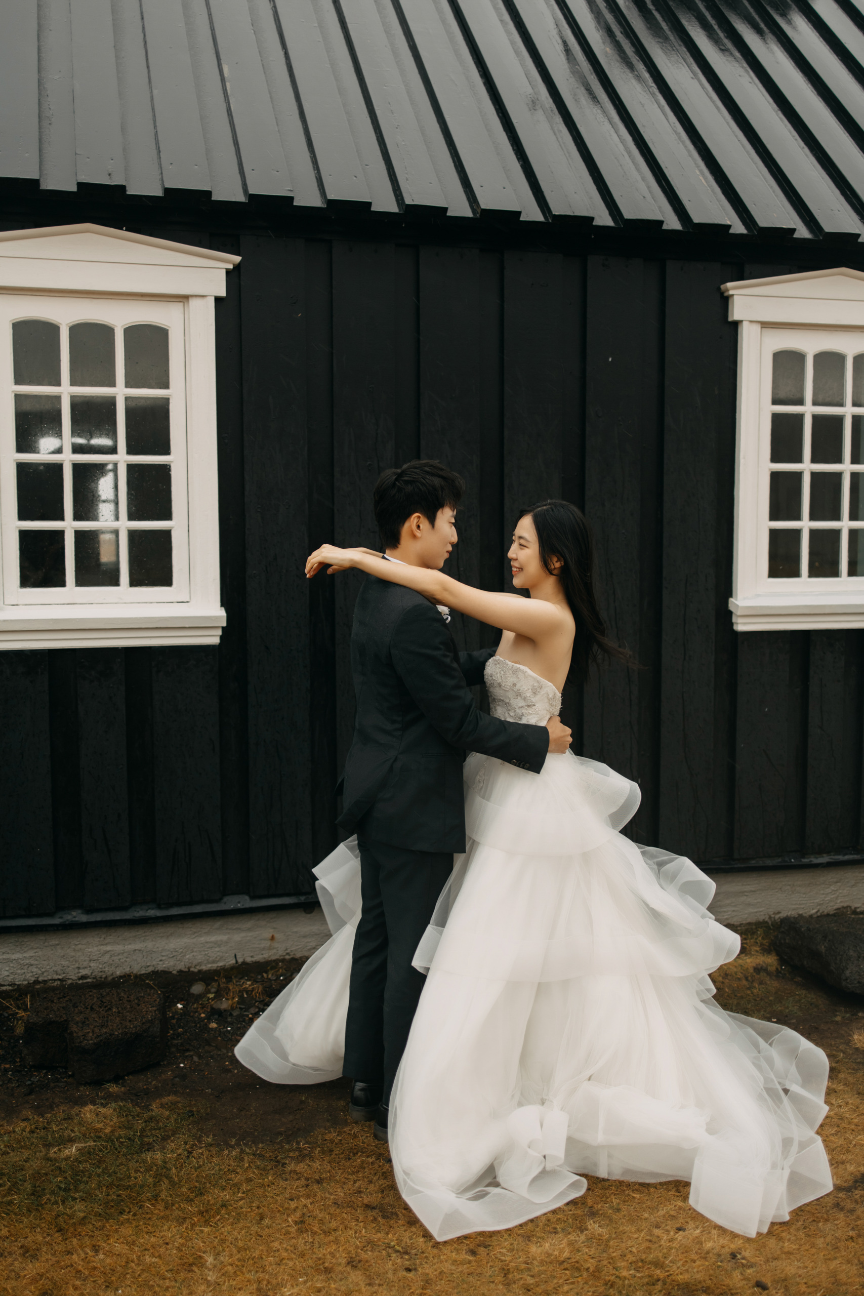 Sean & Rebecca wedding story in Iceland — photograph 4