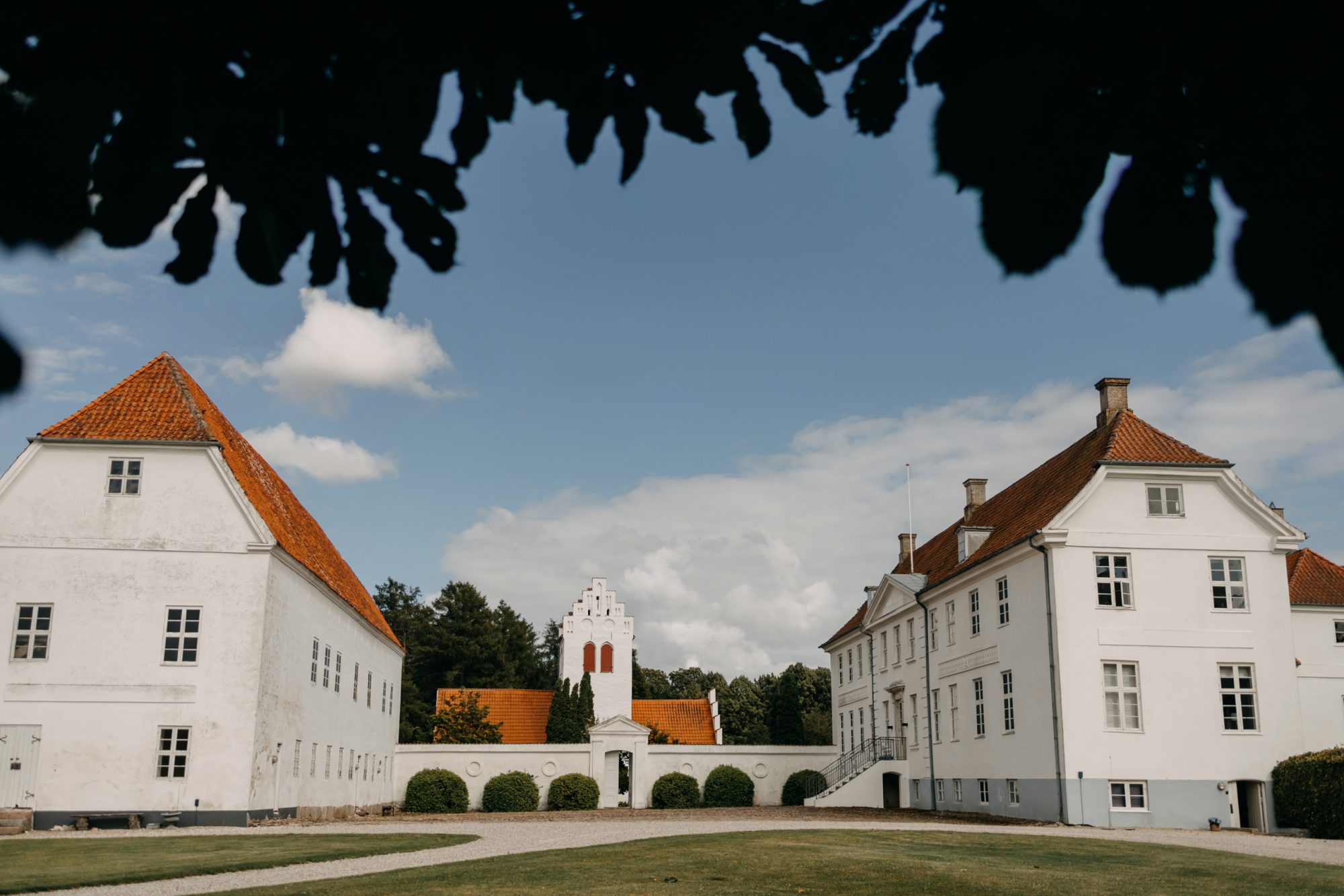 Seb & Laura wedding story in Denmark — photograph 2